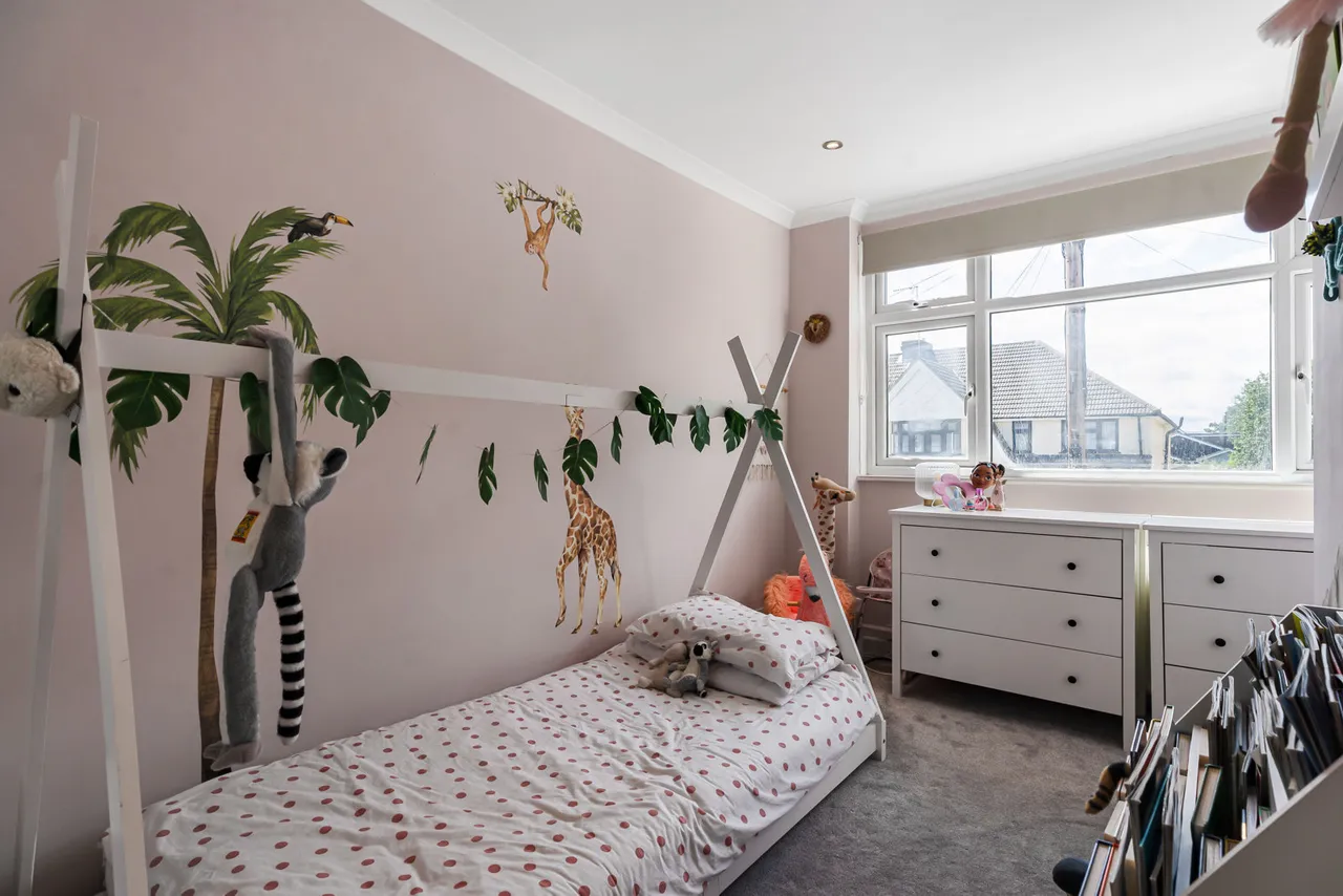 Ashford Avenue, Ashford, TW15, photo 18
