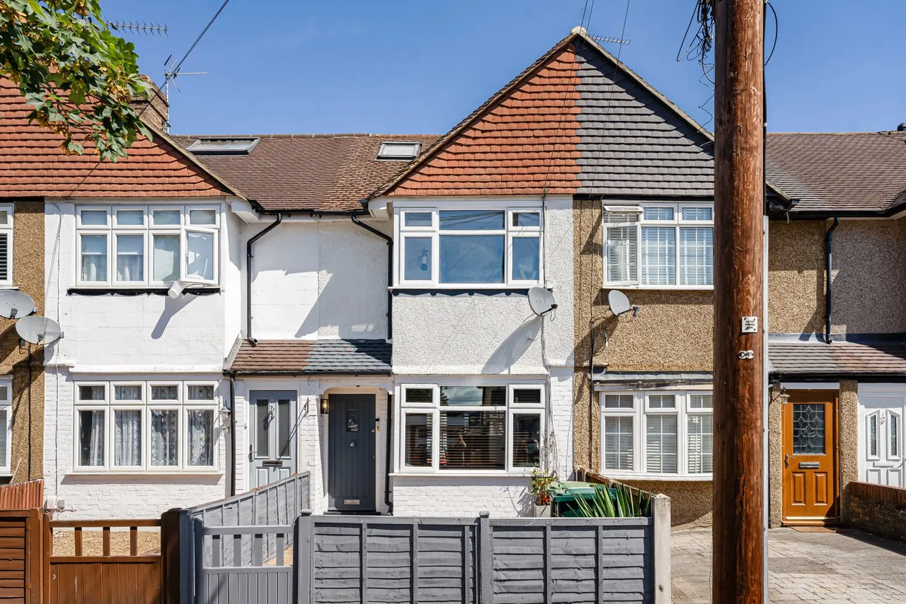 3 bed house for sale, Ashford Avenue, Ashford, TW15