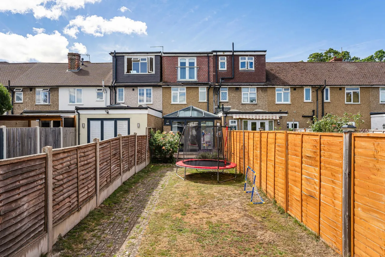 Ashford Avenue, Ashford, TW15, photo 23