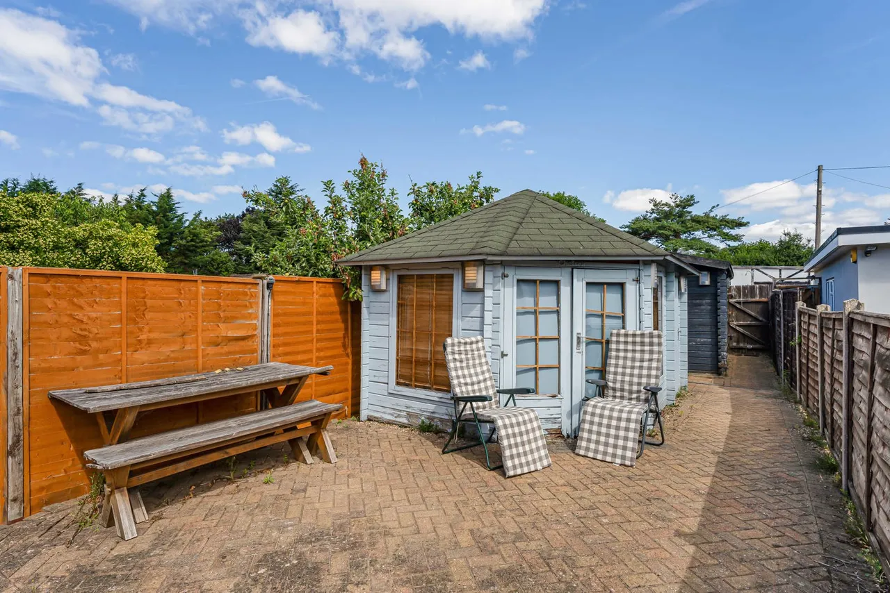 Ashford Avenue, Ashford, TW15, photo 9