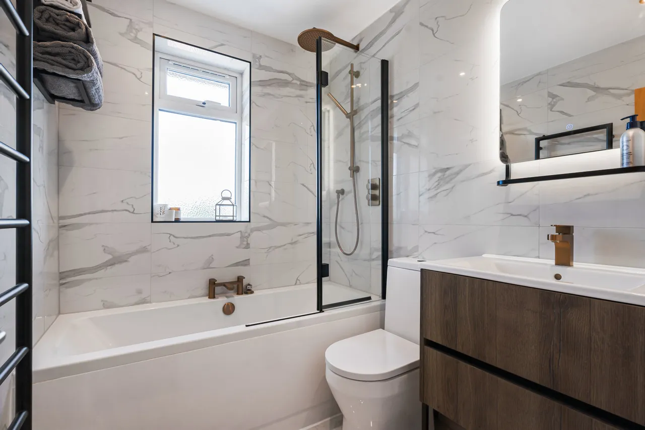 Ashford Avenue, Ashford, TW15, photo 21