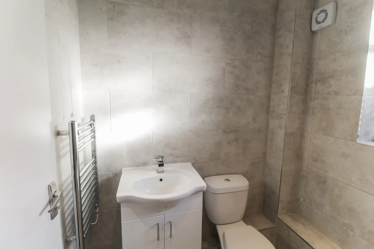 Joannah Street, Sunderland, SR5, photo 17