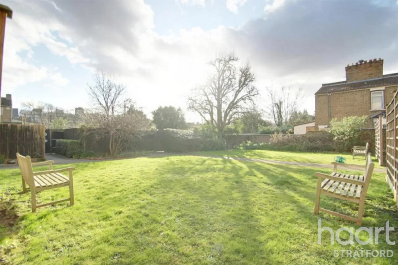 Sprowston Road, London, E7, photo 10
