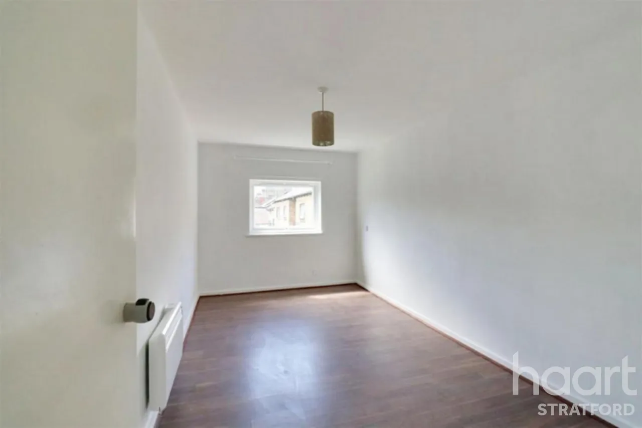 Sprowston Road, London, E7, photo 9