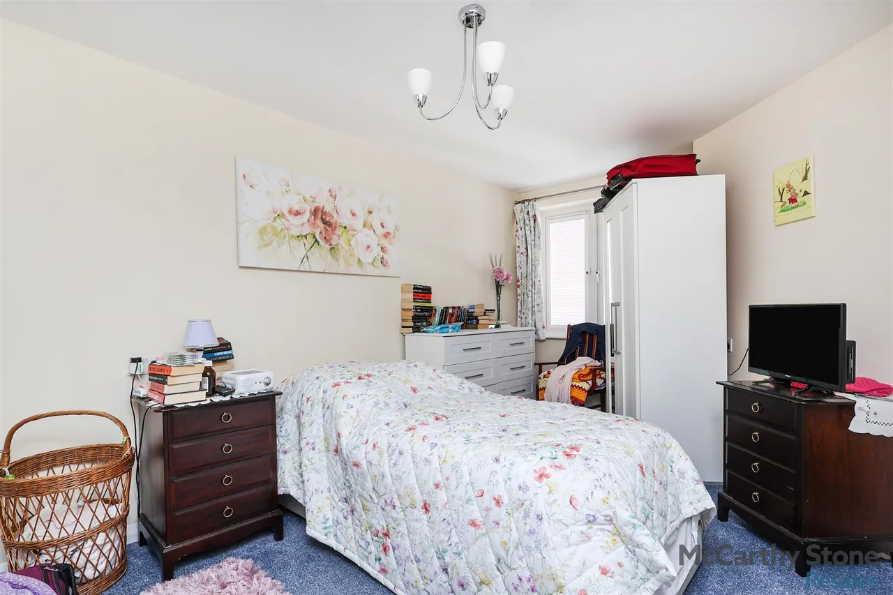 Rufford Avenue, Yeadon, LS19, photo 6