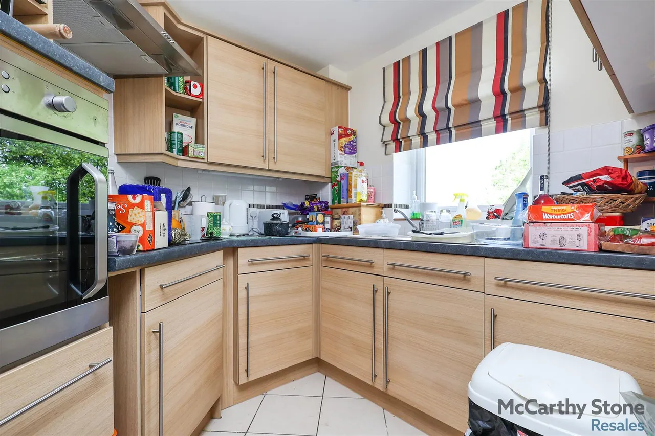 Rufford Avenue, Yeadon, LS19, photo 5