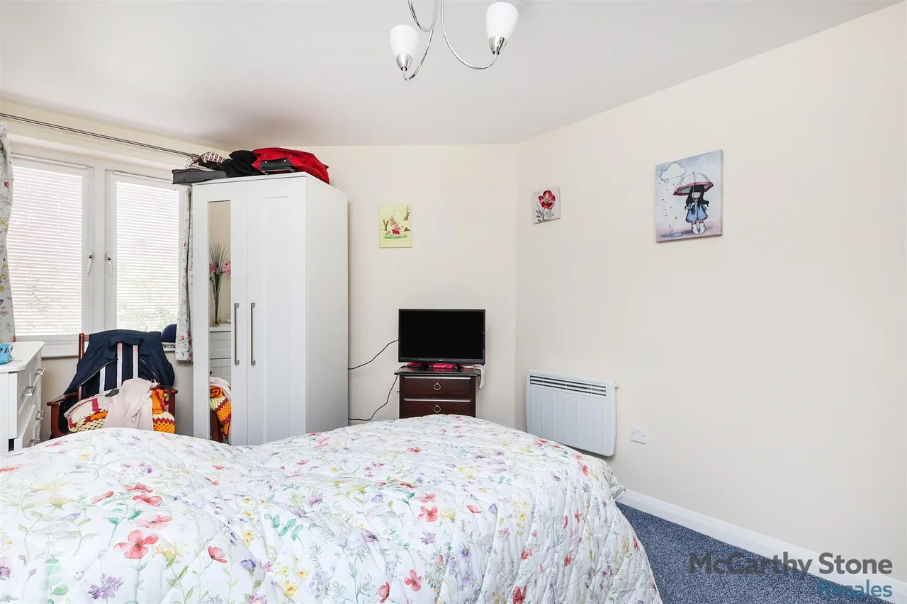 Rufford Avenue, Yeadon, LS19, photo 7