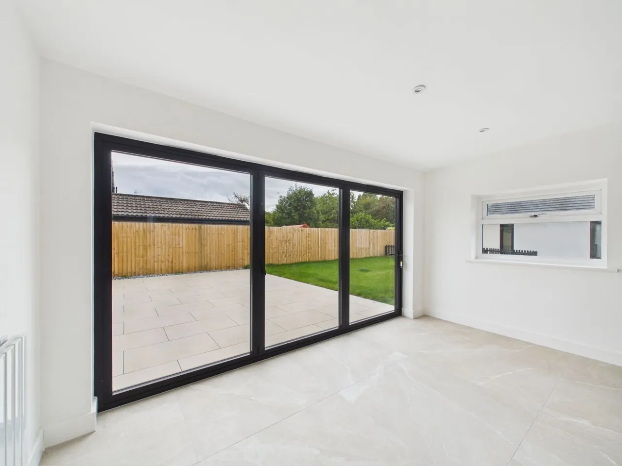 Chester Road, Sutton Weaver, WA7, photo 5