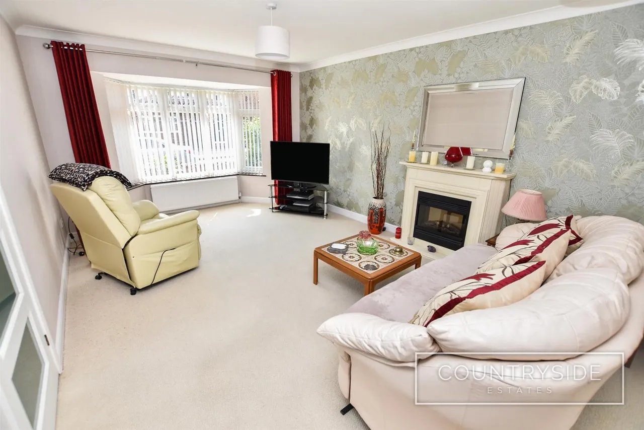 Corona Road, Canvey Island, photo 5