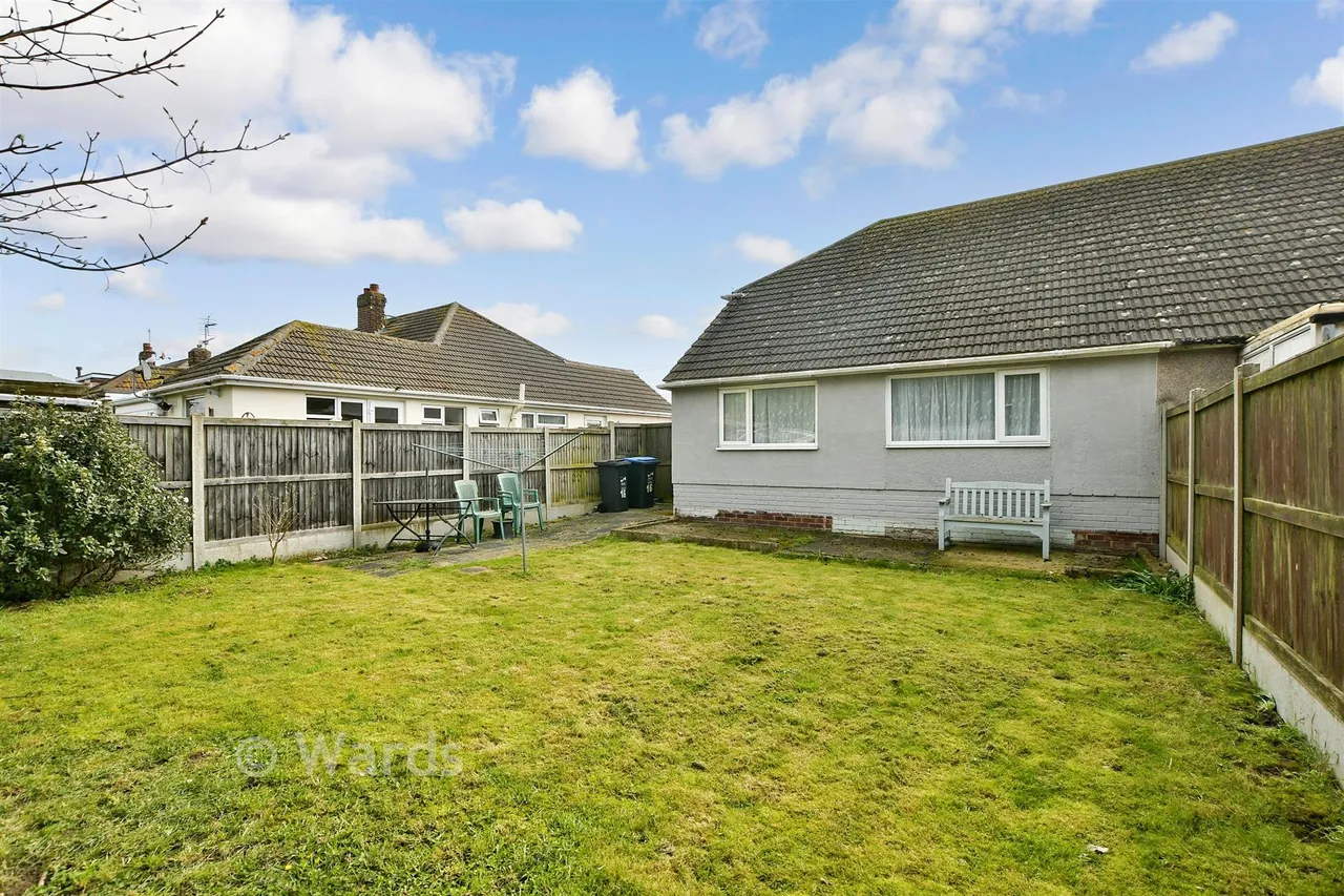 Violet Avenue, Ramsgate, CT12, photo 3