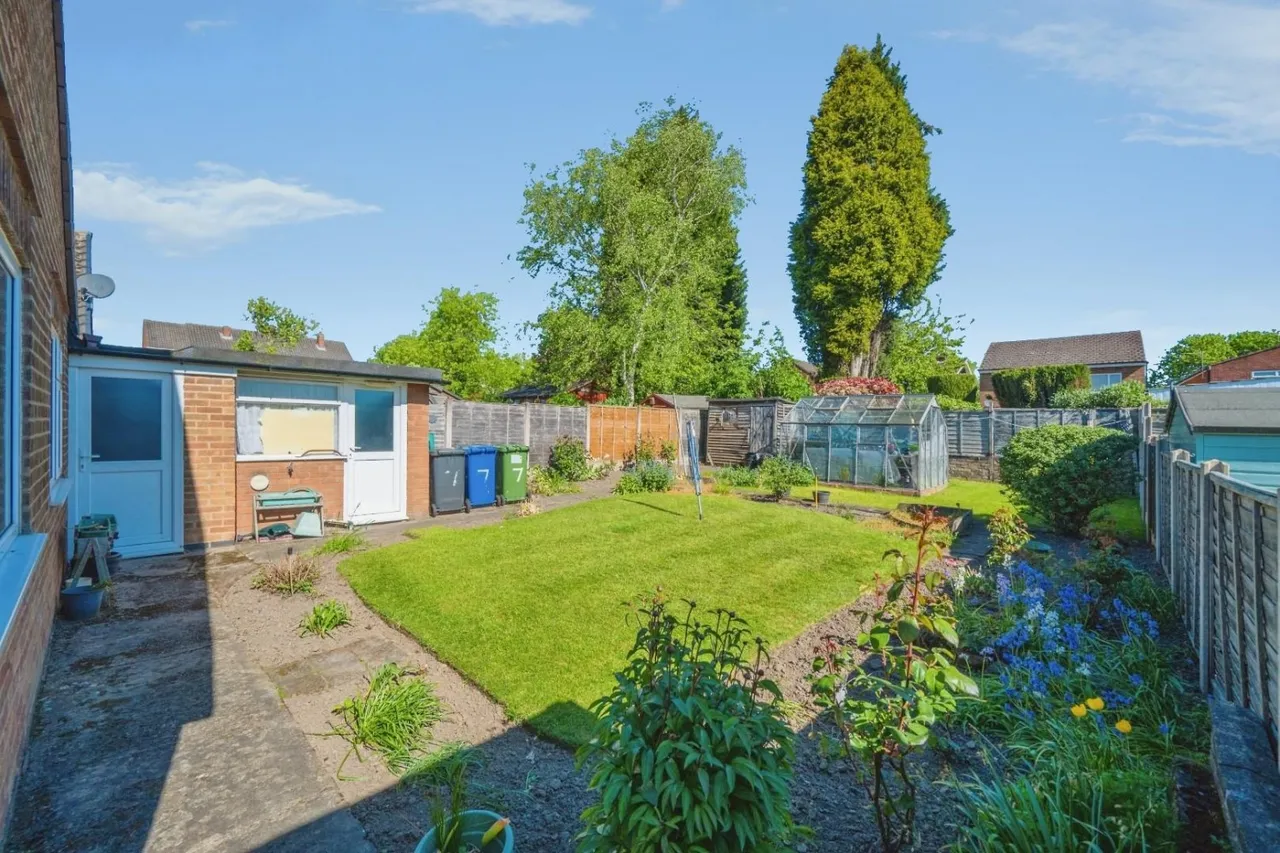Stephenson Close, Glascote, B77, photo 14