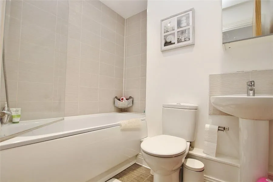 Jersey Close, Woking, GU21, photo 12