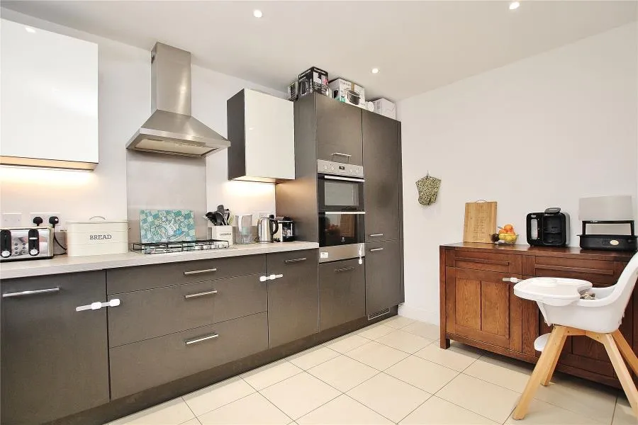 Jersey Close, Woking, GU21, photo 4