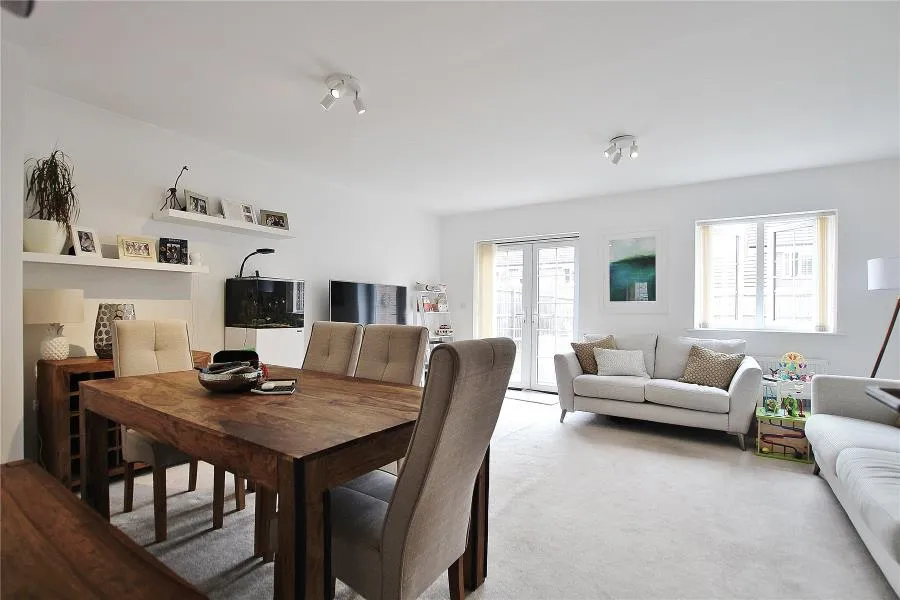 Jersey Close, Woking, GU21, photo 5