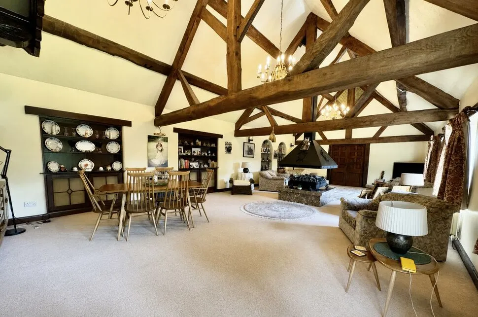 Hall Drive, Willaston, Cheshire, CW5, photo 2