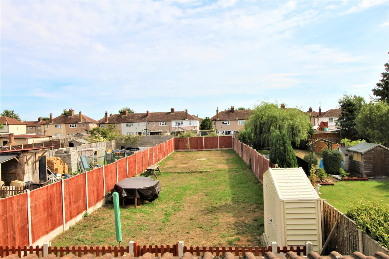 Ruskin Road, Grays, Essex, RM16 4HB, photo 12
