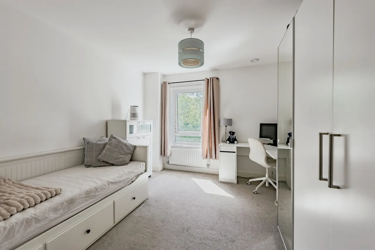 Thornton Side, Redhill, photo 11