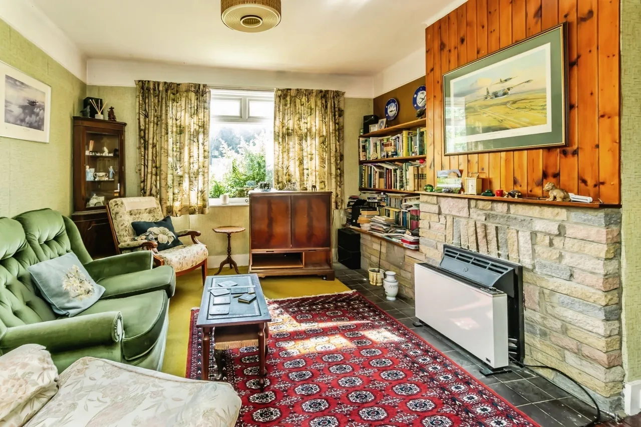 White Knobs Way, Caterham, Surrey, CR3, photo 8