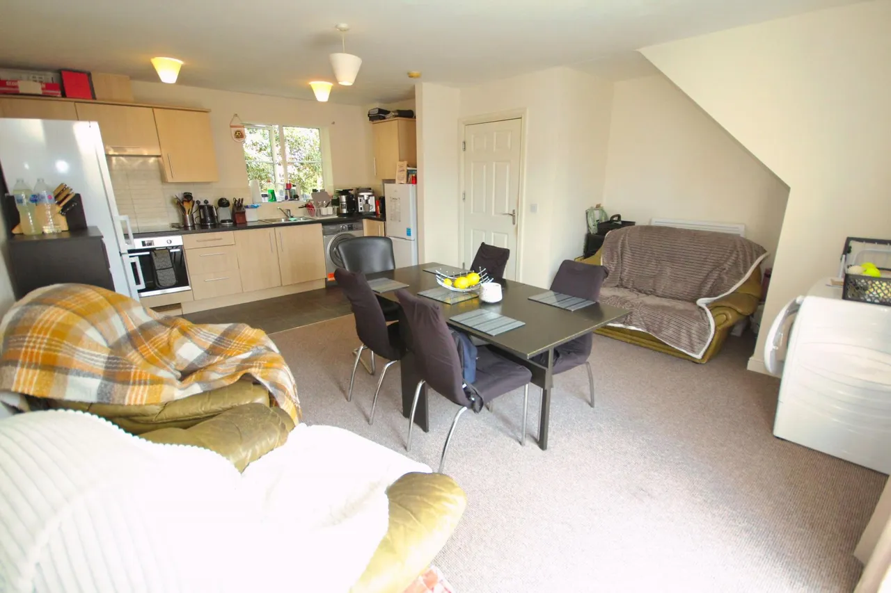 Isabelle Court, Kettering, NN16, photo 2