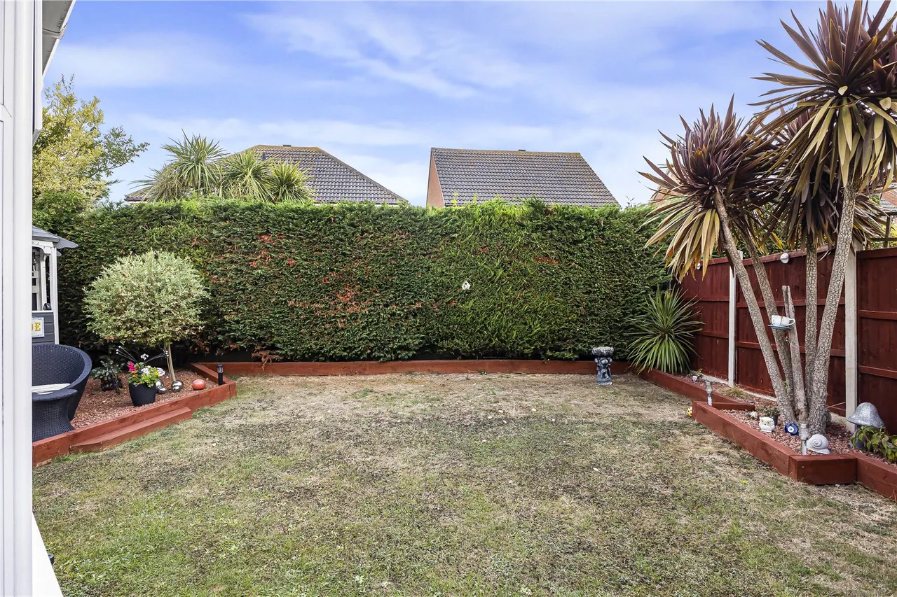 Mackintosh Close, High Halstow, ME3, photo 2