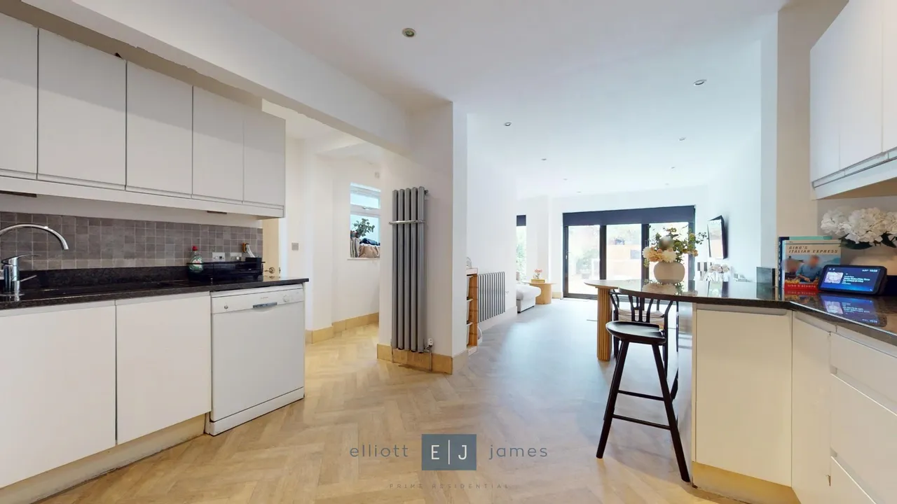Meadow Road, Loughton, photo 8