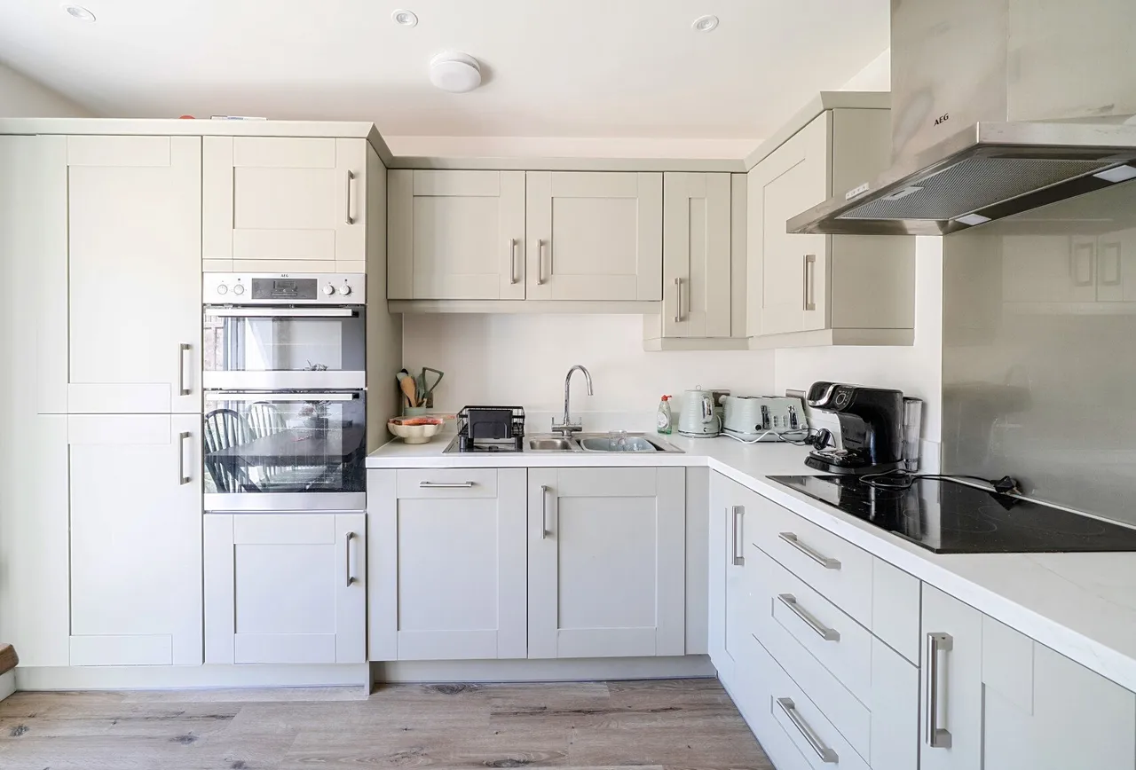 Athelai Close, Gloucestershire, Down Hatherley, GL2 9AP, photo 5