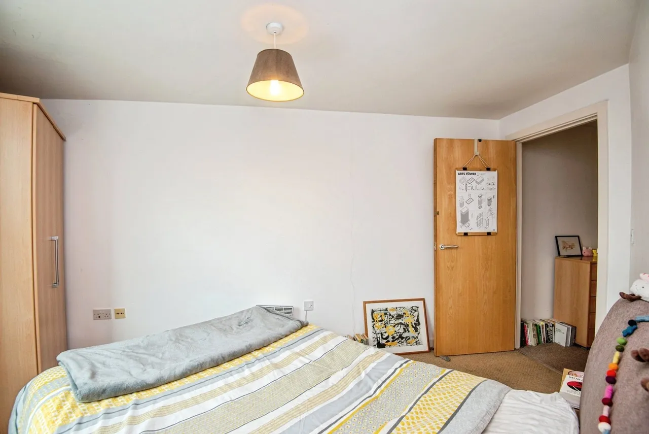 Penistone Road, Sheffield, S6, photo 10
