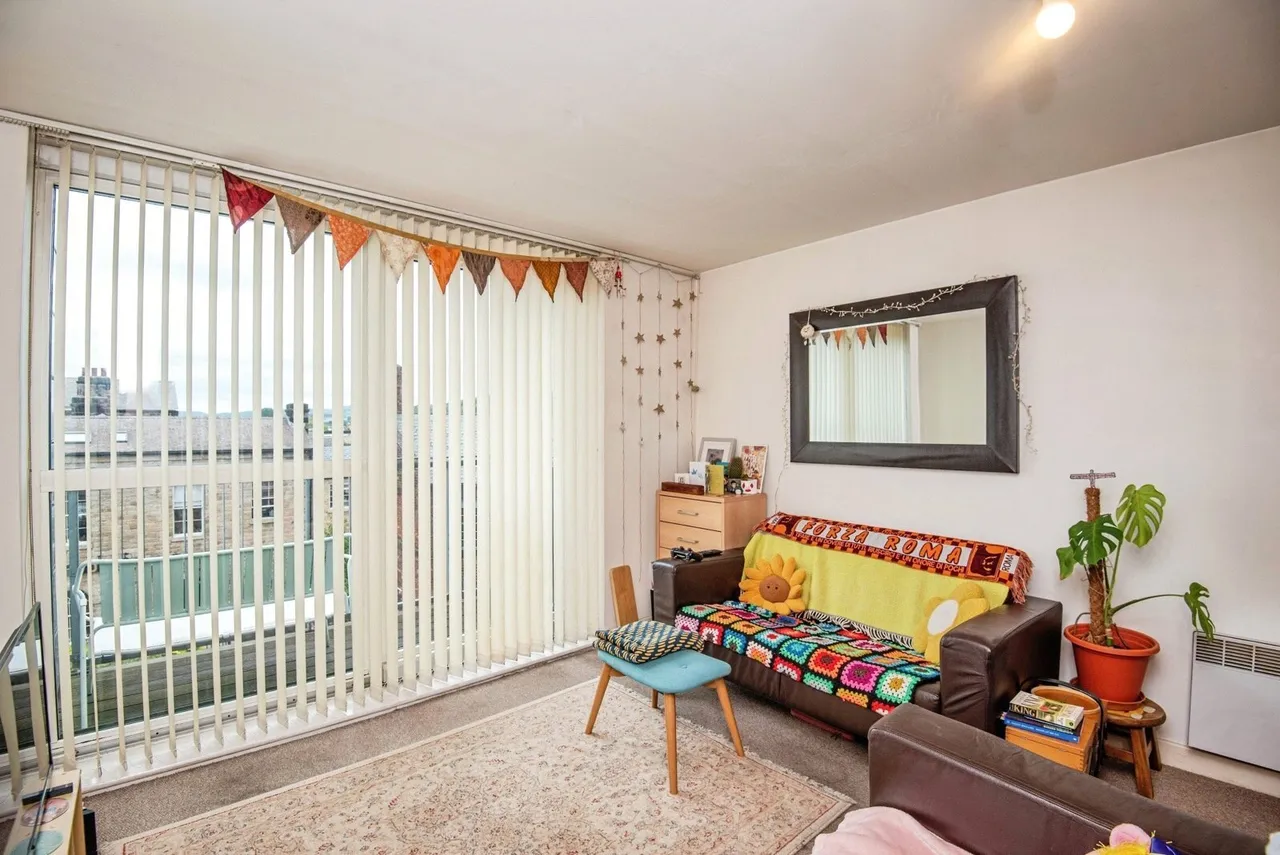 Penistone Road, Sheffield, S6, photo 4