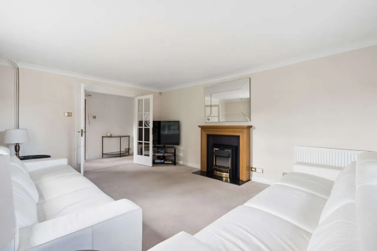 Phyllis Court Drive, Henley-on-Thames, RG9, photo 4
