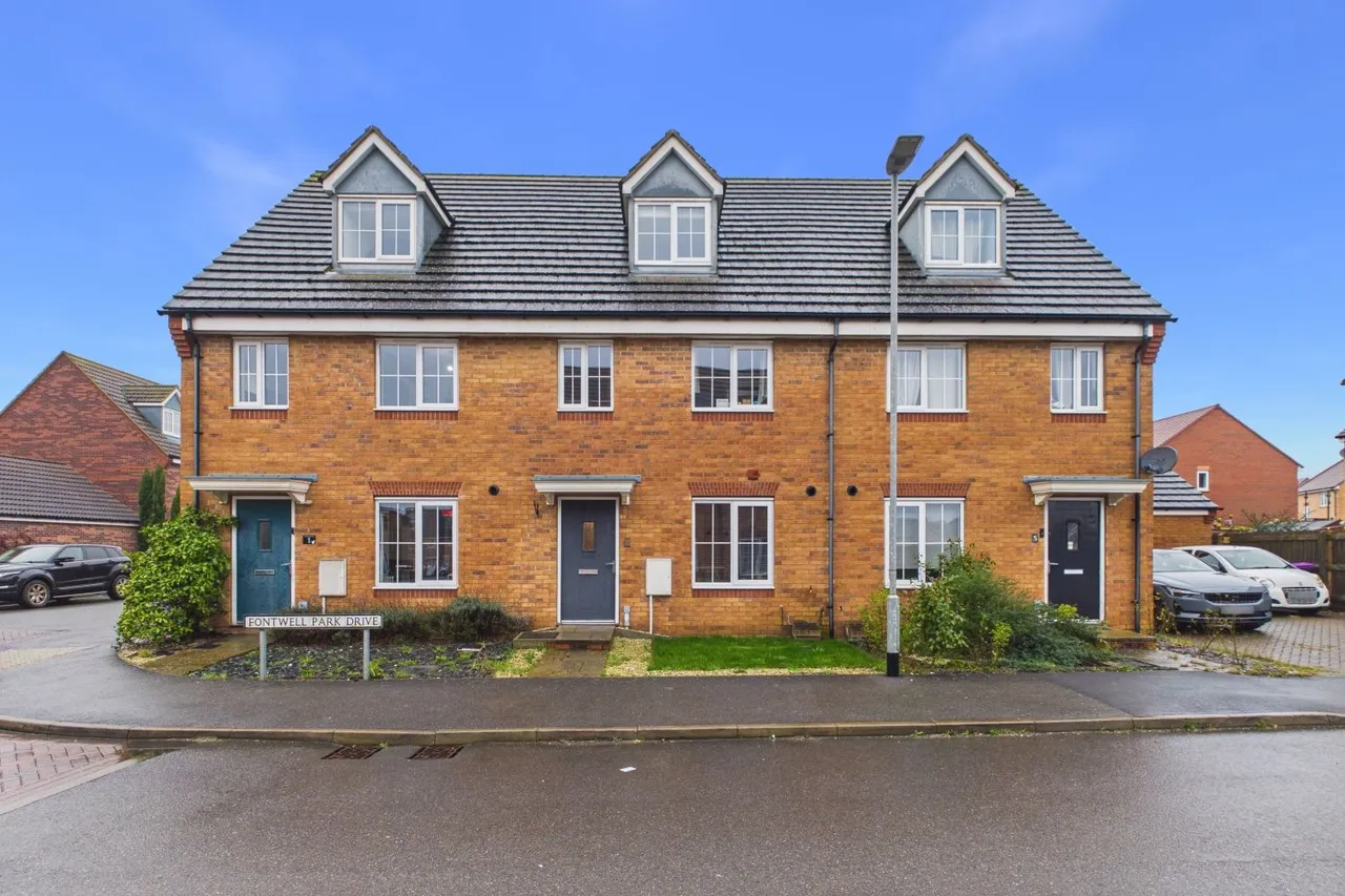Fontwell Park Drive, Cawthorpe, PE10, photo 25