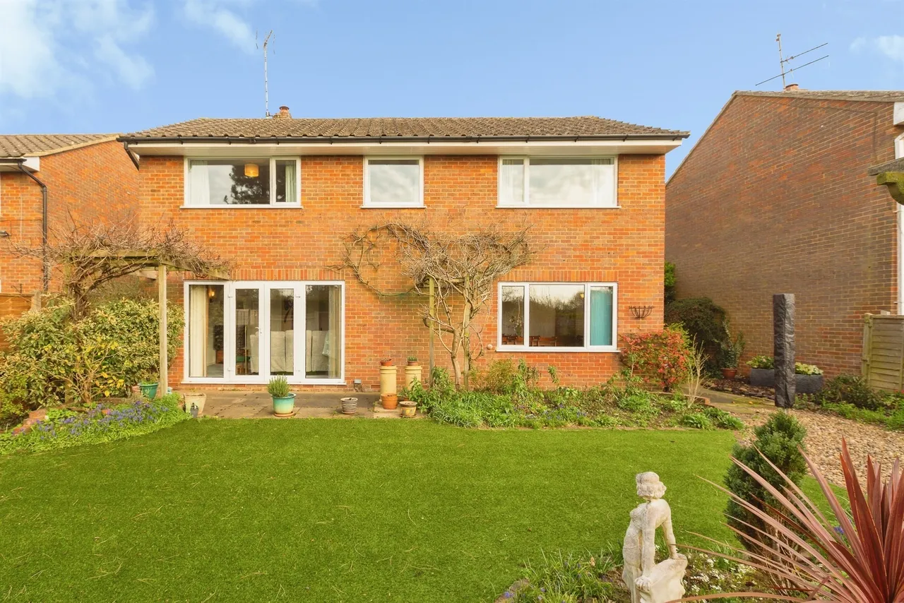 4 bed house for sale — Riverside, Leighton Buzzard