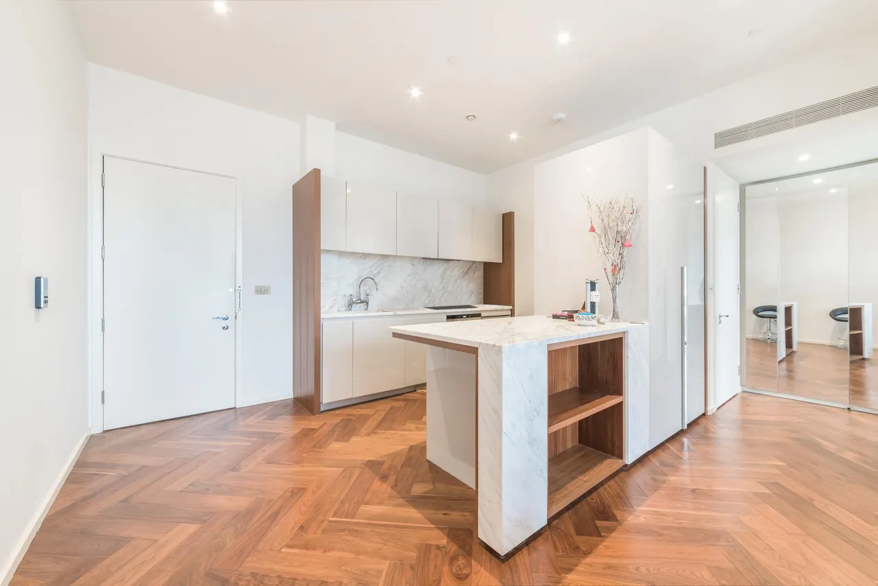 Ambassador Building, Nine Elms, SW11, photo 5