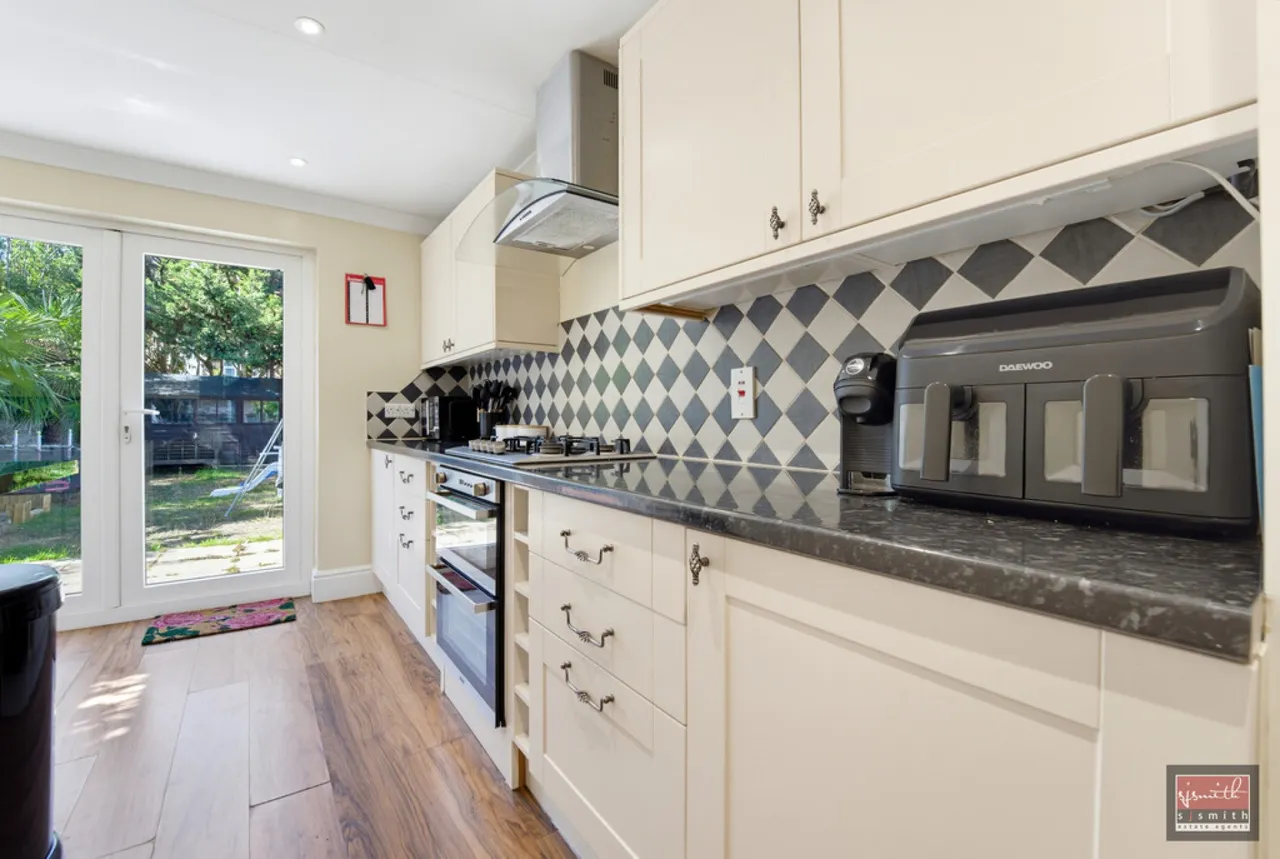 Adelaide Road, Ashford, photo 16