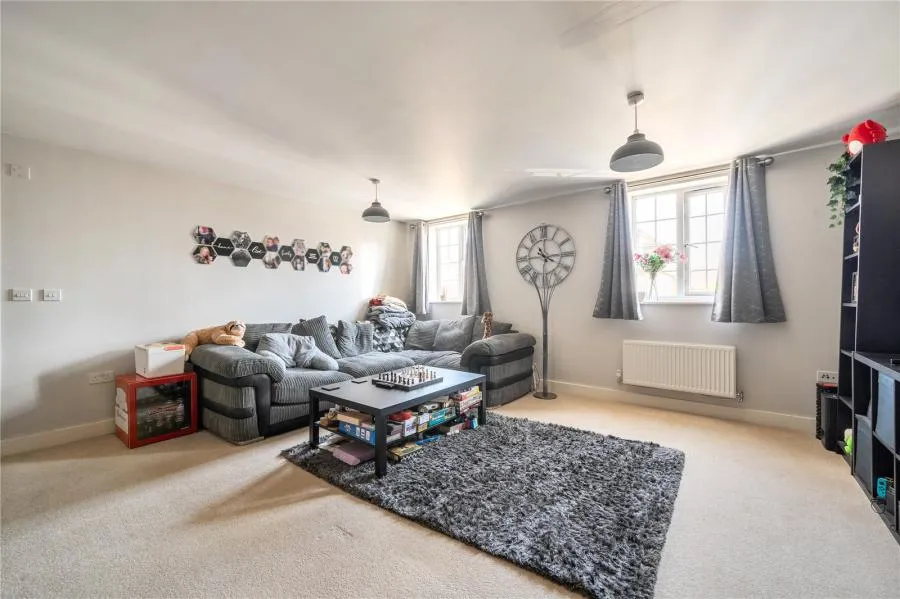 Cotts Field, Haddenham, HP17, photo 6