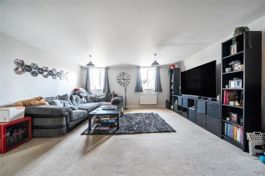 Cotts Field, Haddenham, HP17, photo 4