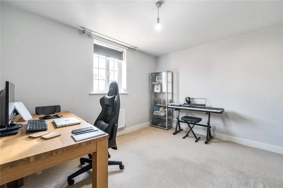 Cotts Field, Haddenham, HP17, photo 15