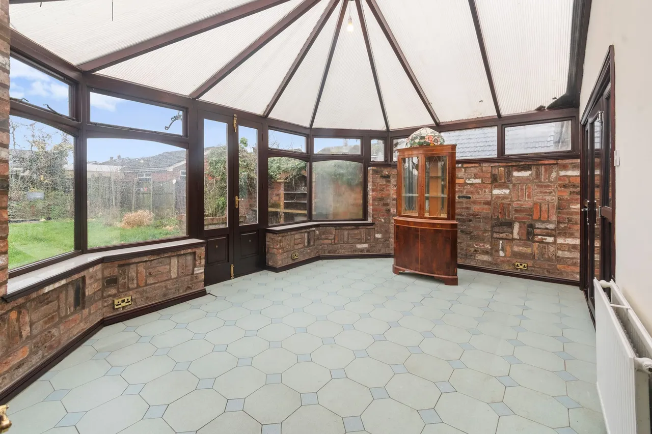 Meadow Lane, Fearnhead, Warrington, Warrington, WA2 0PN, photo 16