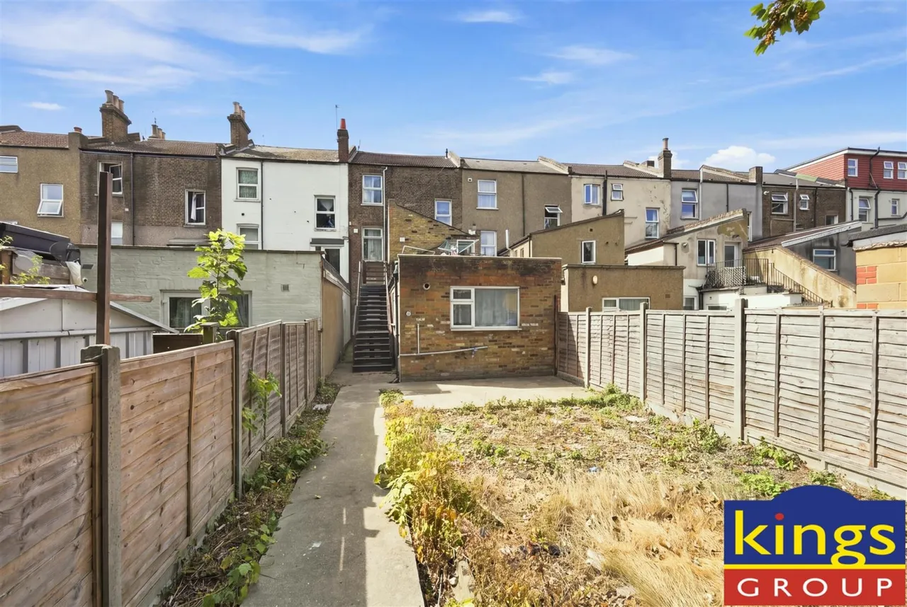 Church Street, Edmonton, N9, photo 11