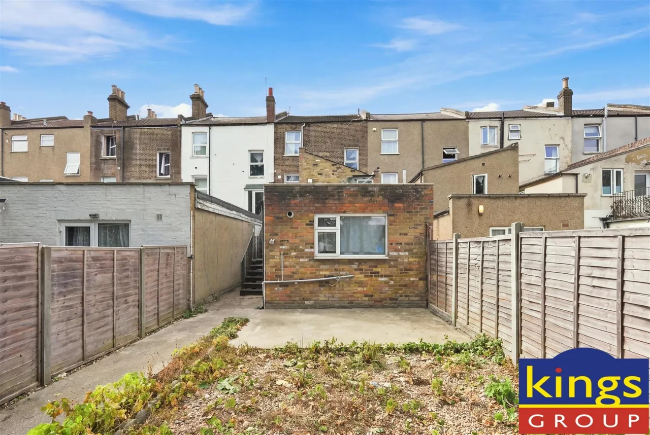 Church Street, Edmonton, N9, photo 10