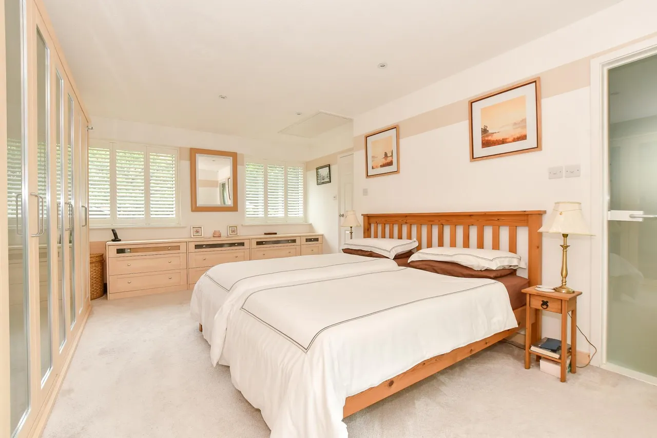 Alverstone Garden Village, PO36, photo 9