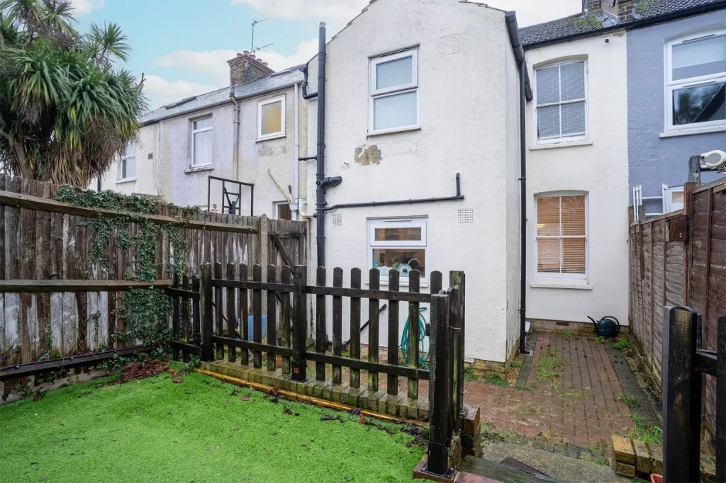 Coombe Road, Gravesend, DA12, photo 9