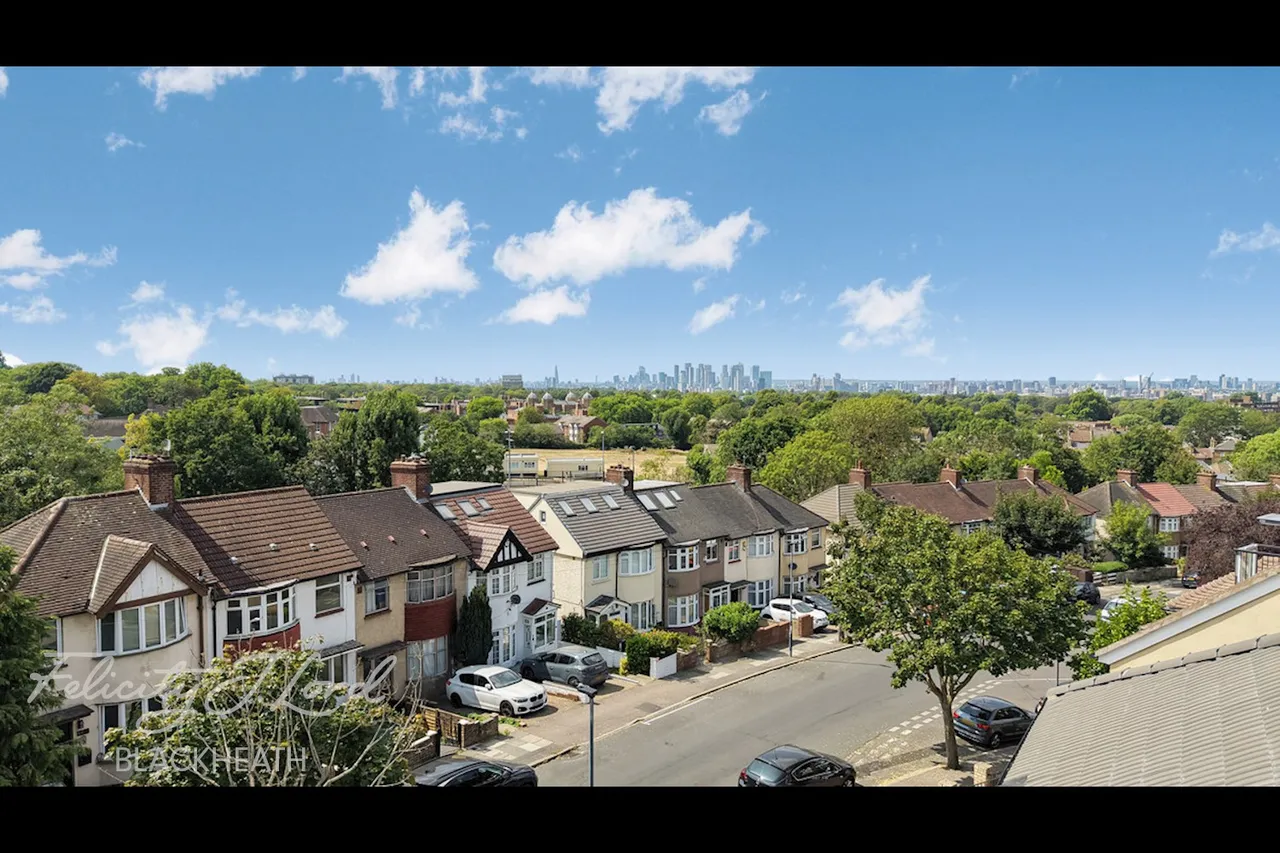 Ankerdine Crescent, Shooters Hill, photo 3