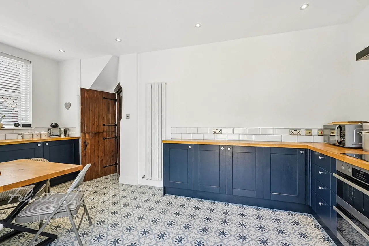 Ankerdine Crescent, Shooters Hill, photo 10