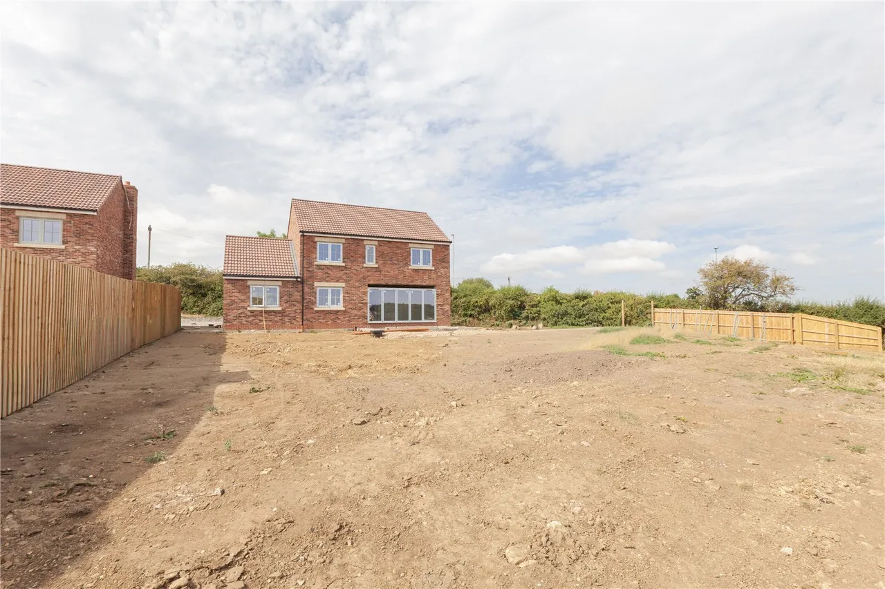 Main Road, Kirby Bellars, LE14, photo 21