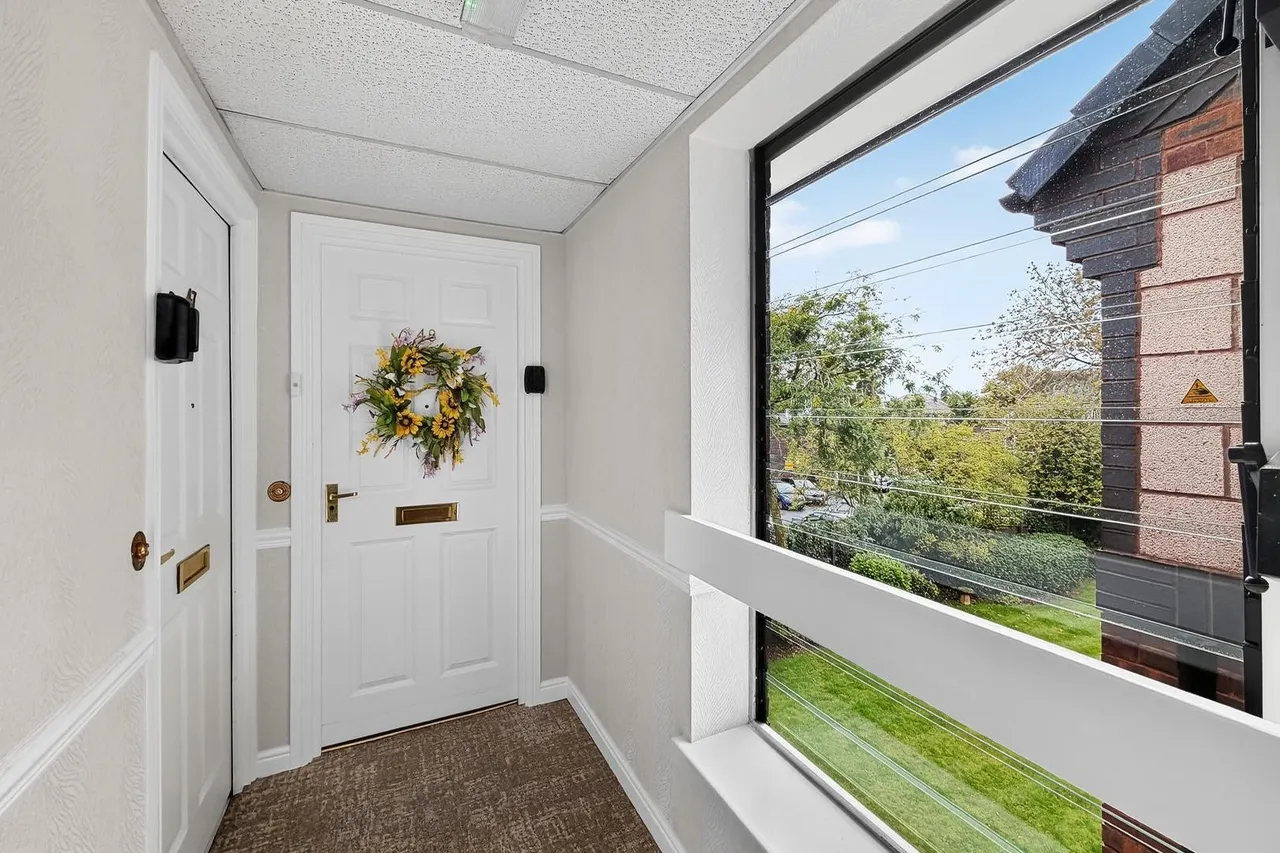 290 Park Road, Timperley, Cheshire WA15 6UB, photo 21
