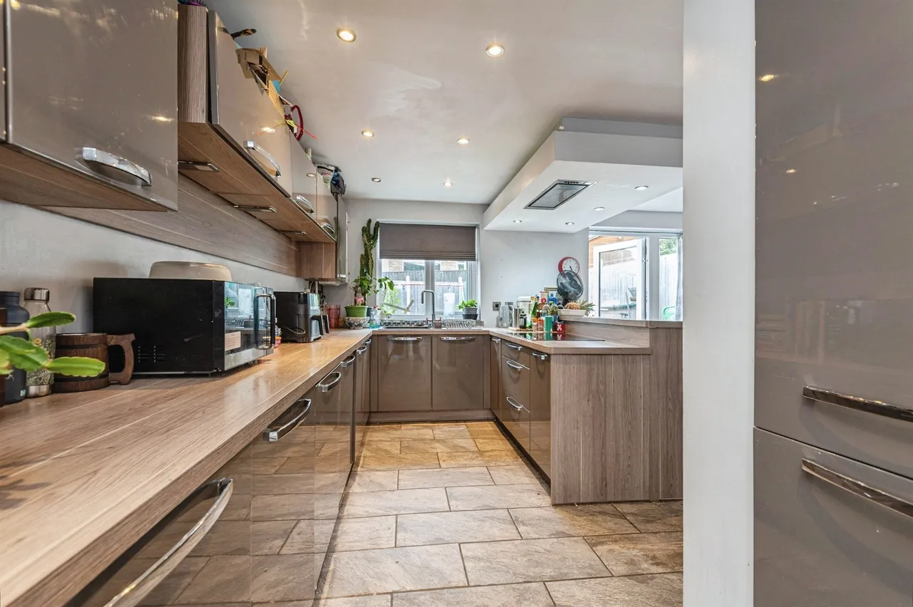 Grosvenor Avenue, Lepton, HD8, photo 4