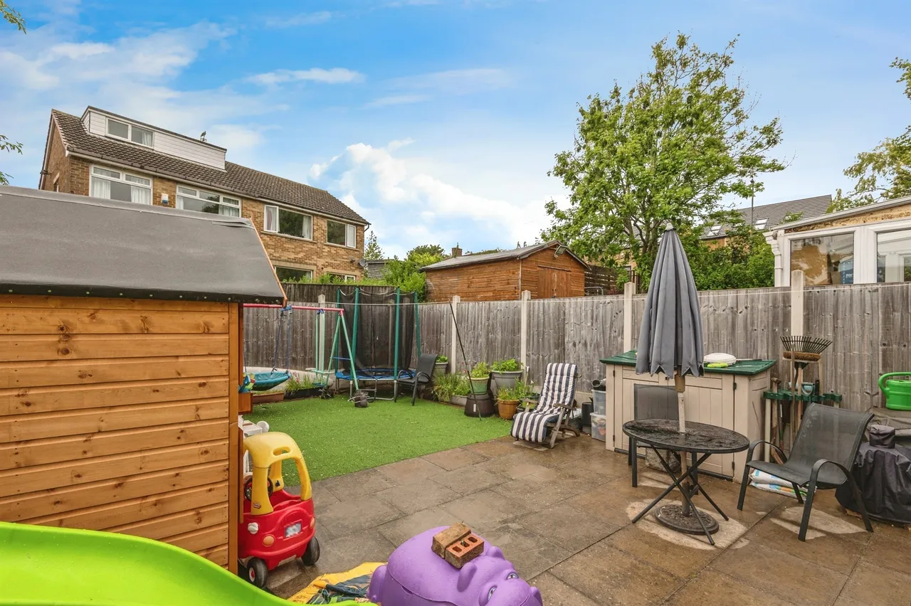 Grosvenor Avenue, Lepton, HD8, photo 10
