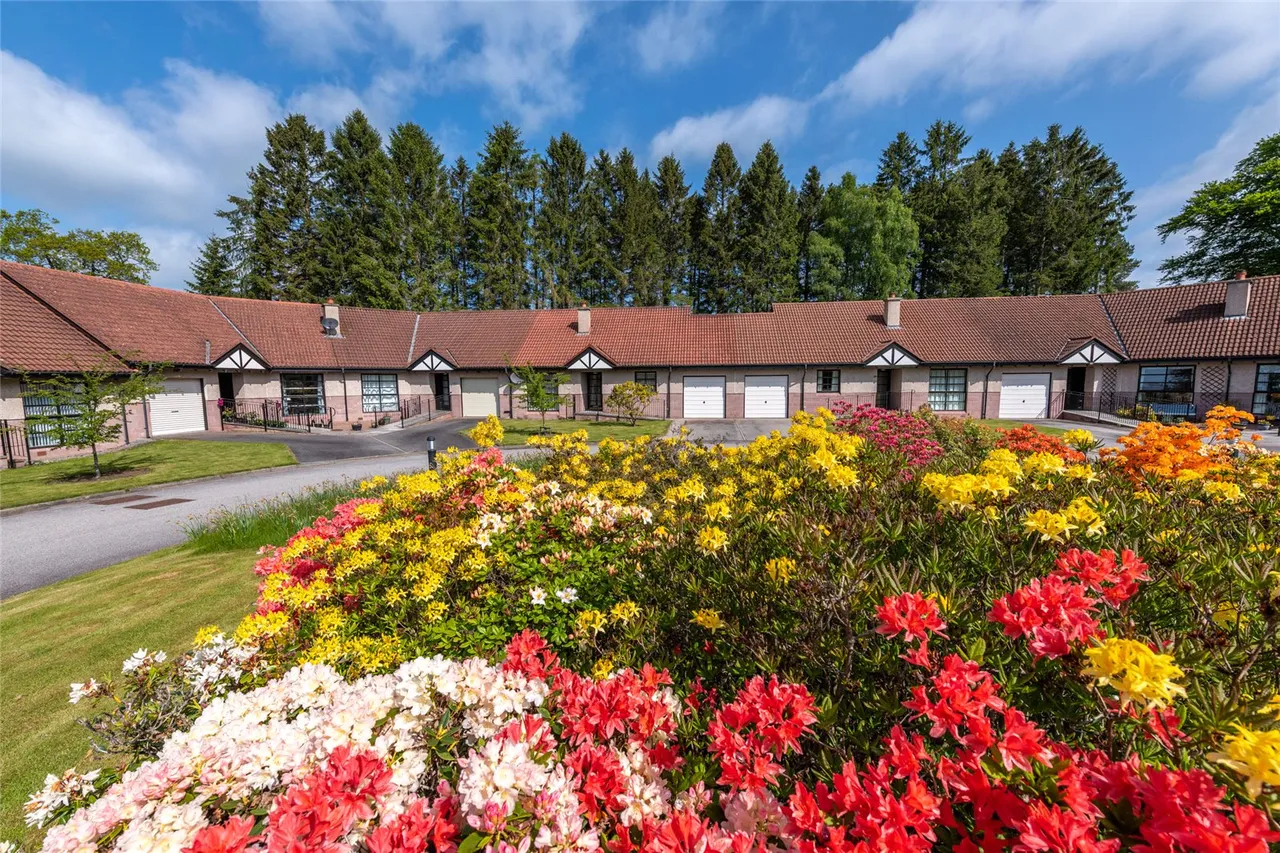 The Courtyard, Inchmarlo, AB31, photo 16