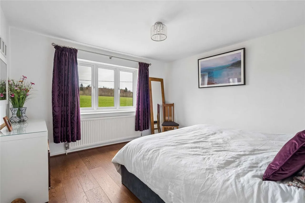 Whielden Lane, Winchmore Hill, Buckinghamshire, HP7 0NF, photo 8