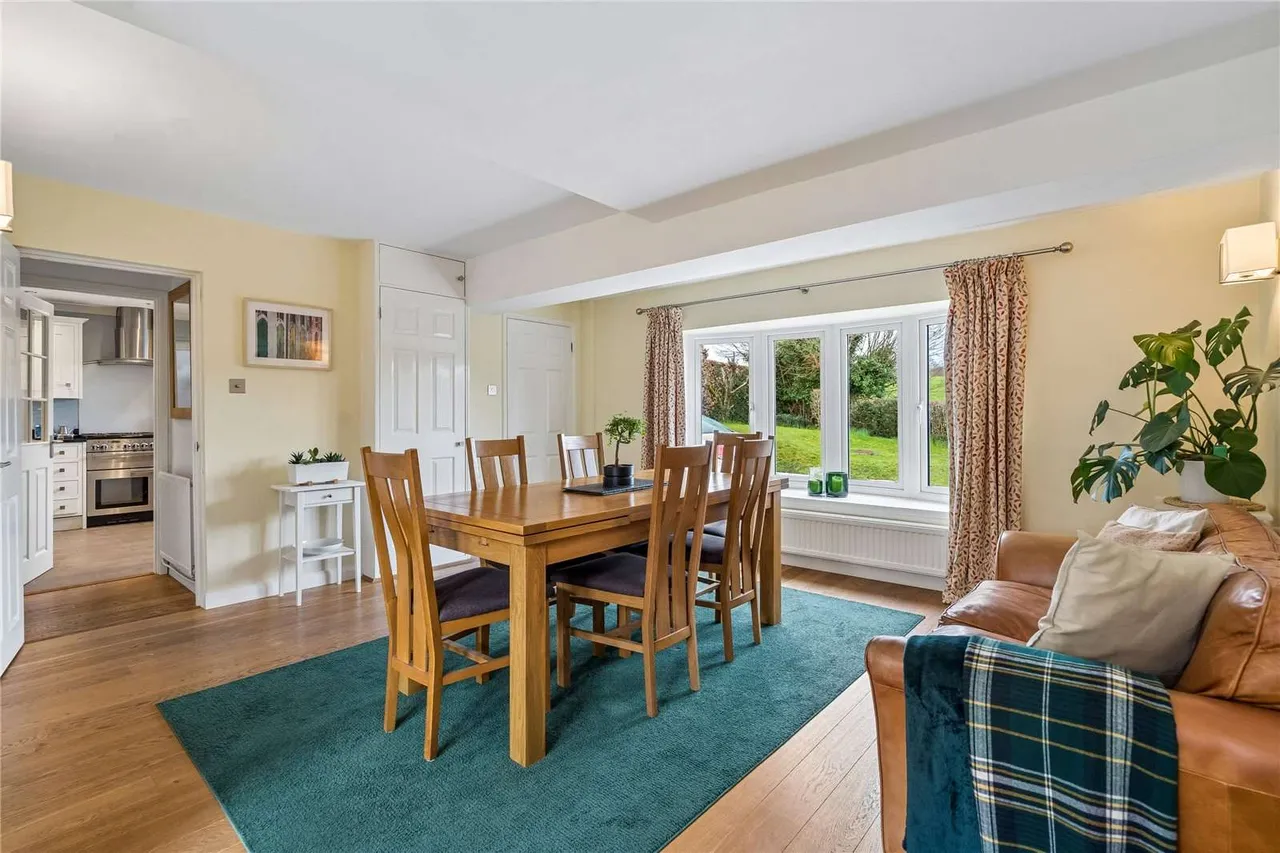 Whielden Lane, Winchmore Hill, Buckinghamshire, HP7 0NF, photo 2